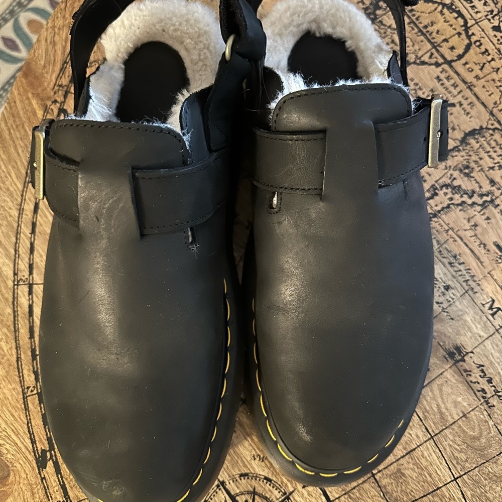 Black Jorge II Leather Shearling-Lined Clogs